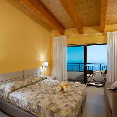 Bed & Breakfast Paradise