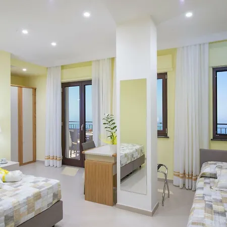 Bed & Breakfast Paradise