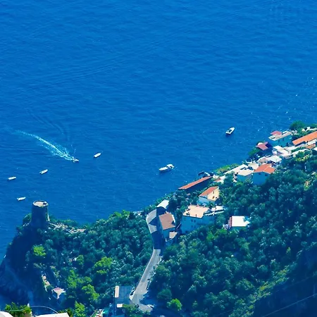 Paradise Panzió