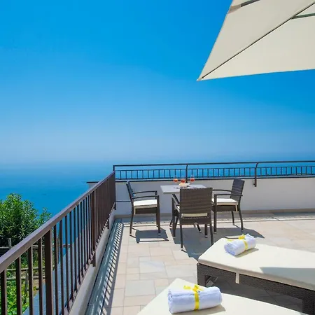 Paradise 4* Agerola
