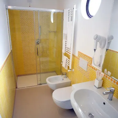 Bed & Breakfast Paradise 4*