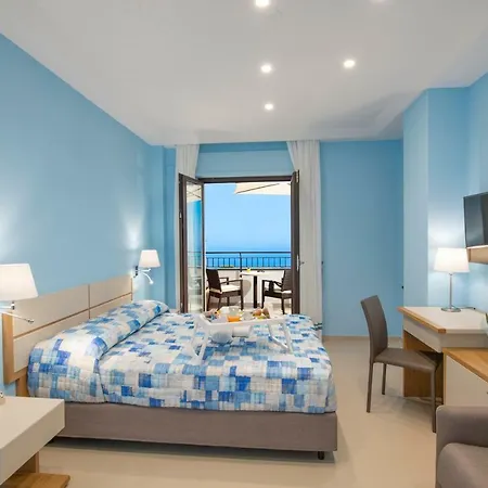 Paradise Bed & Breakfast 3*
